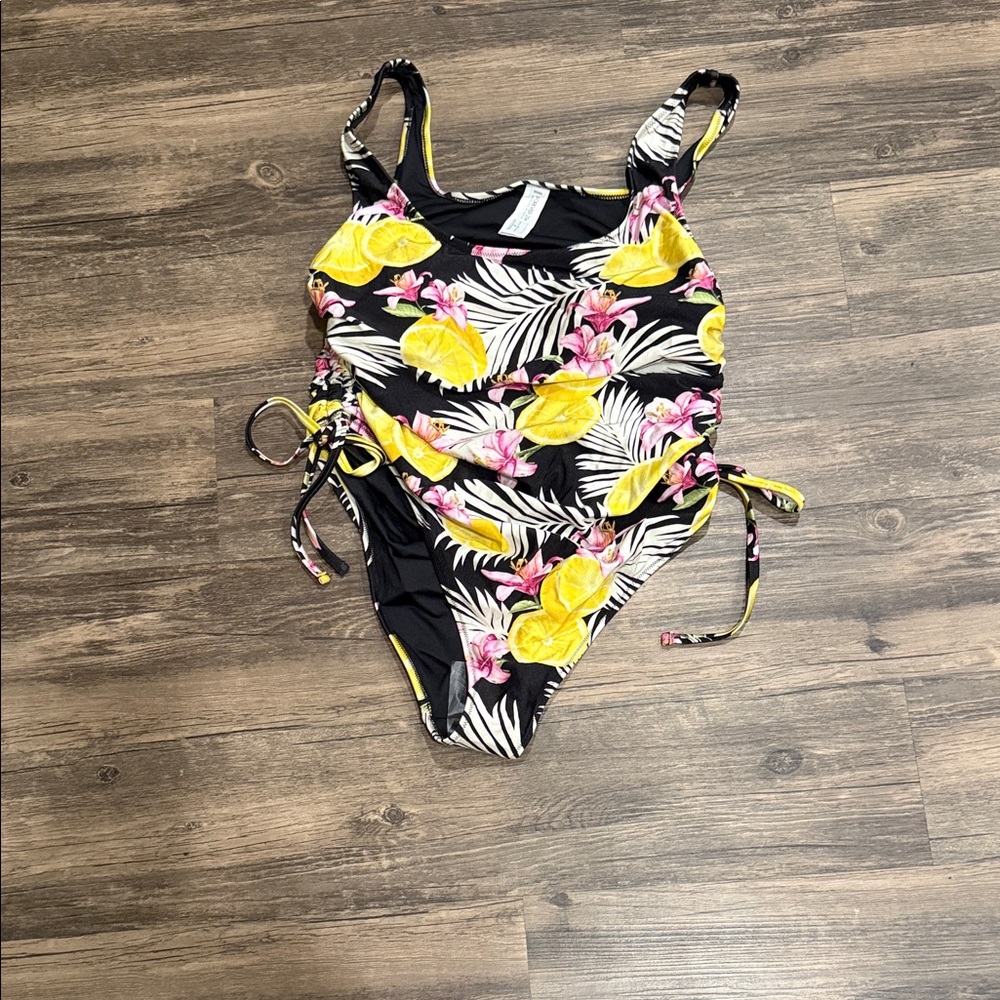 Floral women Swimwear in Black and Yellow